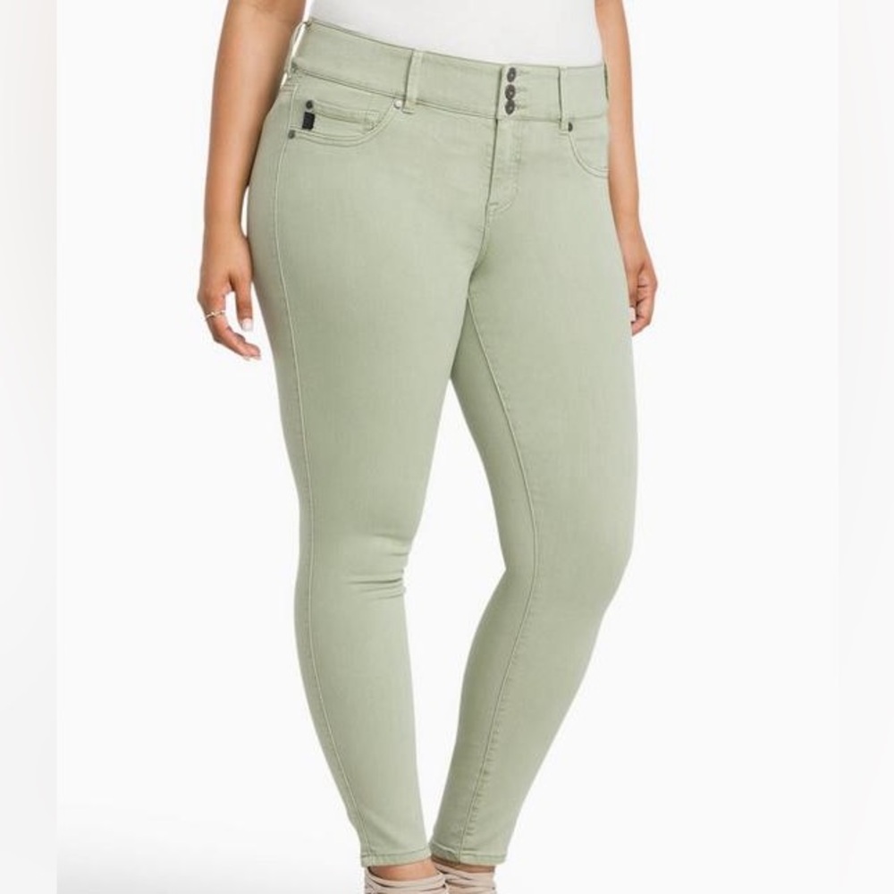 Torrid Jeggings in Tea Green